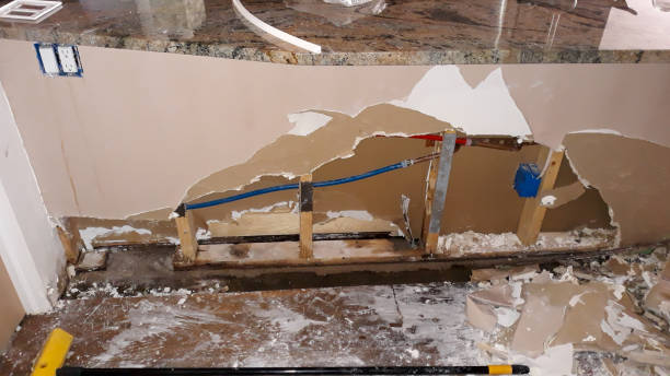 Best Emergency water damage restoration  in Olathe, KS